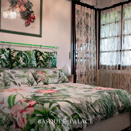 Basque Palace, Mansion Con Jardin, Barbacoa, Gimnasio, Piscina, Sauna ホームステイ *