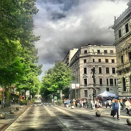 Basque Palace, Mansion Con Jardin, Barbacoa, Gimnasio, Piscina, Sauna ホームステイ ムンギア