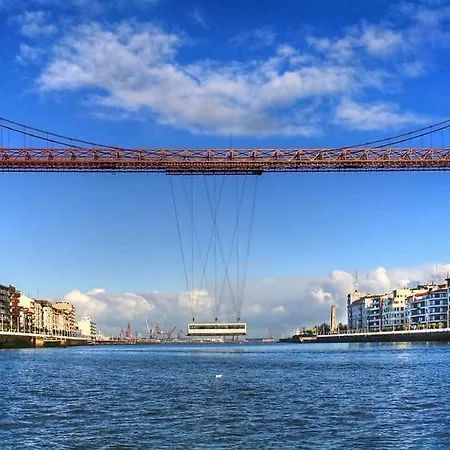 ホームステイ Basque Palace, Mansion Con Jardin, Barbacoa, Gimnasio, Piscina, Sauna