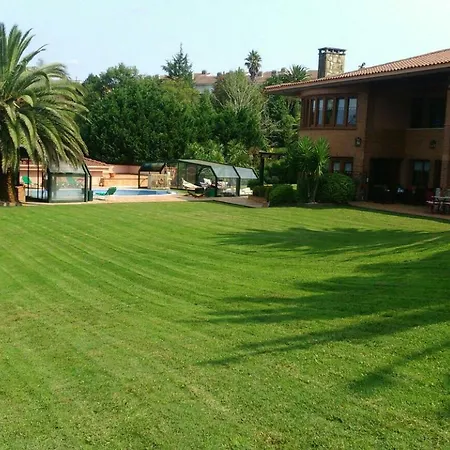 Habitación en casa particular Basque Palace, Mansion Con Jardín, Barbacoa, Gimnasio, Piscina, Sauna *