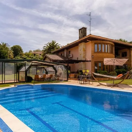 Basque Palace, Mansion Con Jardín, Barbacoa, Gimnasio, Piscina, Sauna Habitación en casa particular Mungia